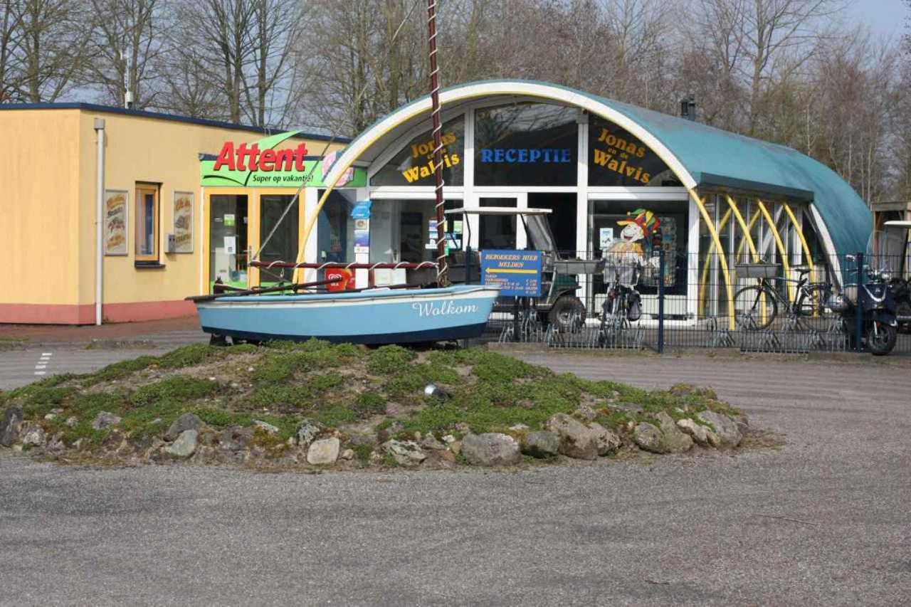 Us Twadde Plakje Op Vakantiepark Bergumermeer Suameer Eksteriør bilde